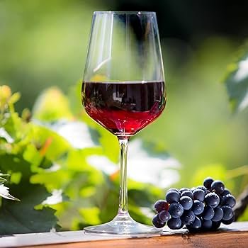Calice vino della casa + tagliere aperitivo