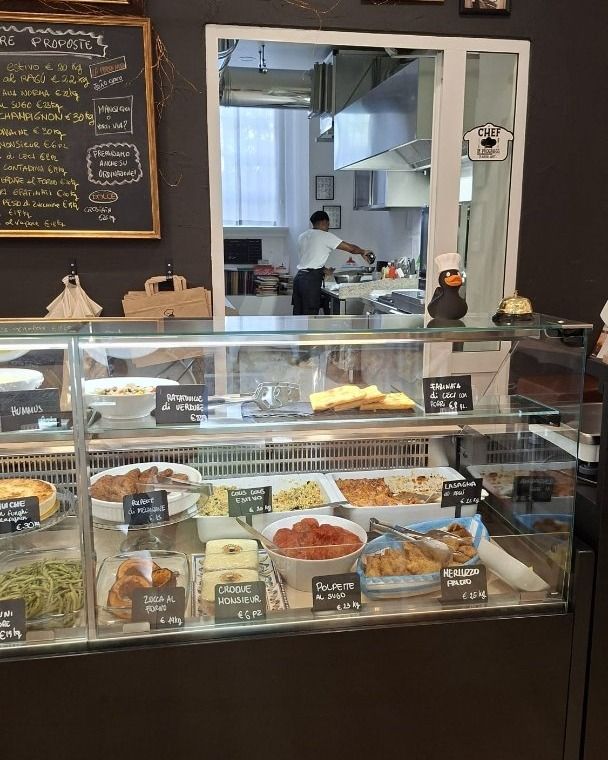 Locale aperitivo La Papera Nera su EasyApe