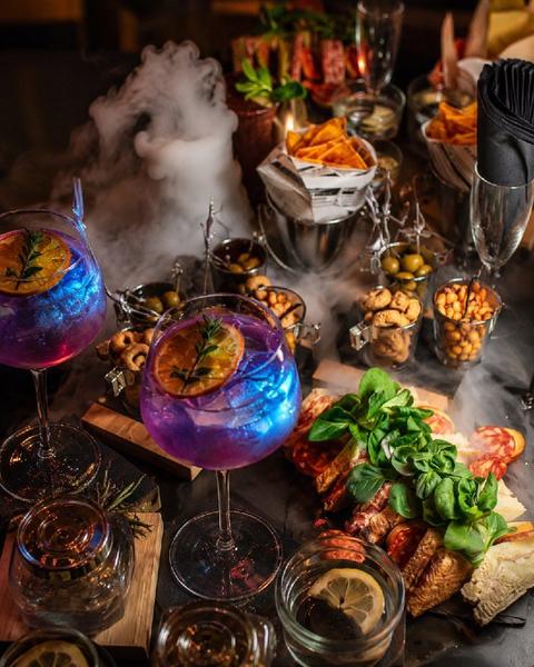 Locale aperitivo Qualunquemente QocktailExperience su EasyApe